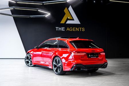 2022-Audi-RS6-quattro-Avant_7
