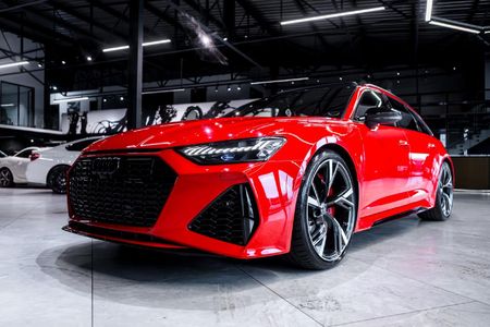 2022-Audi-RS6-quattro-Avant_8