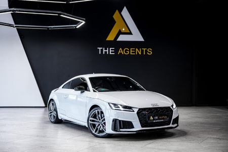 2022-Audi-TT-S-Coupe-quattro-Auto-228kW_0