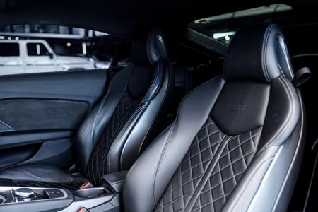 2022-Audi-TT-S-Coupe-quattro-Auto-228kW_16