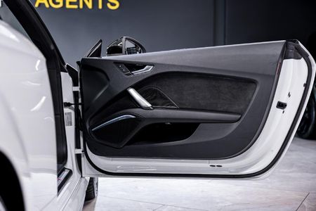 2022-Audi-TT-S-Coupe-quattro-Auto-228kW_21