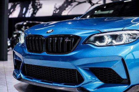 2018-BMW-M2-Competition-Auto_9