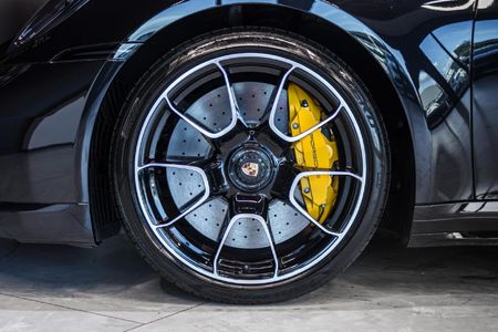 2023-Porsche-911-Turbo-S_11
