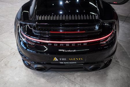 2023-Porsche-911-Turbo-S_14