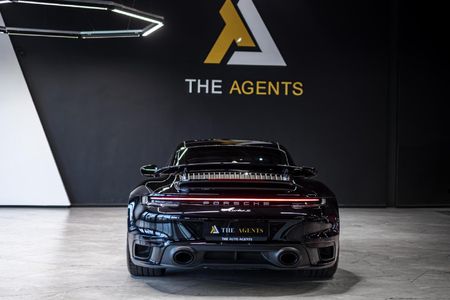 2023-Porsche-911-Turbo-S_6
