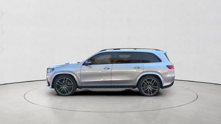 2026-Mercedes-Benz-GLS-450d-4Matic_9