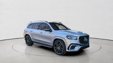 2026-Mercedes-Benz-GLS-450d-4Matic_6