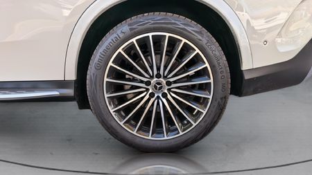 2026-Mercedes-Benz-GLC-300d-Coupe-4Matic-AMG-Line_4