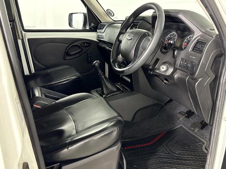 2023-Mahindra-Pik-Up-22-mHawk-S4-Single-Cab_7