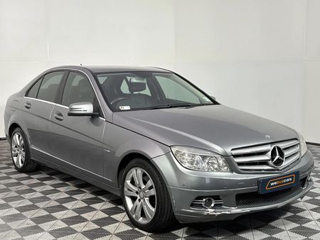 2011-Mercedes-Benz-C-Class-C-200-BE-Classic-Auto_13
