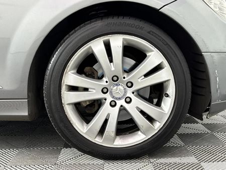 2011-Mercedes-Benz-C-Class-C-200-BE-Classic-Auto_4