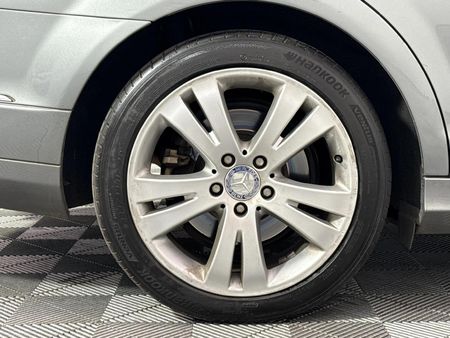 2011-Mercedes-Benz-C-Class-C-200-BE-Classic-Auto_6