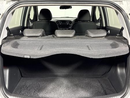 2018-Hyundai-Grand-i10-10-Motion_12