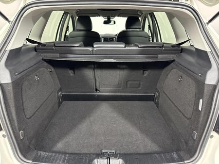 2011-Mercedes-Benz-B-Class-B-180-Auto_12