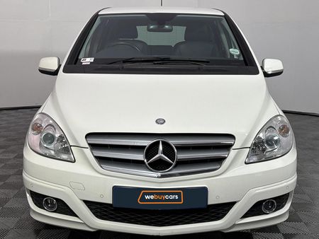 2011-Mercedes-Benz-B-Class-B-180-Auto_14