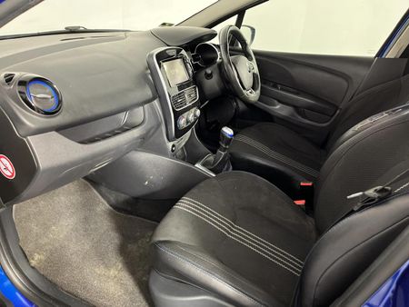 2017-Renault-Clio-IV-12T-GT-Line-88kW_5