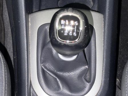 2017-Kia-Rio-14-Tec-5-dr_10