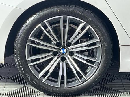 2019-BMW-3-Series-320i-M-Sport-Launch-Edition_7