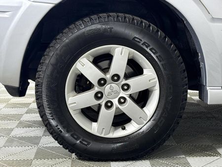 2007-Mitsubishi-Pajero-38-V6-GLS-SWB-Auto_6