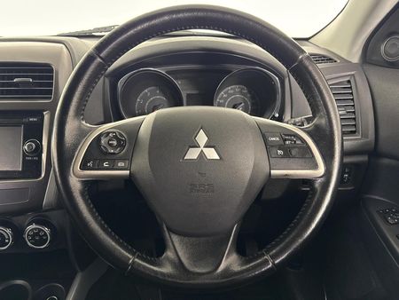 2014-Mitsubishi-ASX-20-GLX-Sport_10