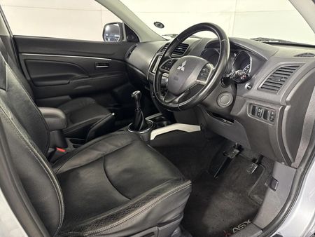 2014-Mitsubishi-ASX-20-GLX-Sport_8