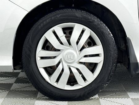 2016-Honda-Ballade-15-Trend-Auto_4