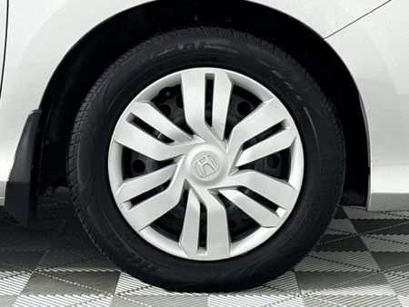 2016-Honda-Ballade-15-Trend-Auto_5