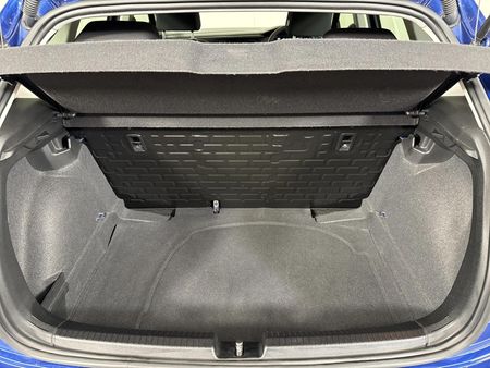 2024-Volkswagen-Polo-10-TSI_14