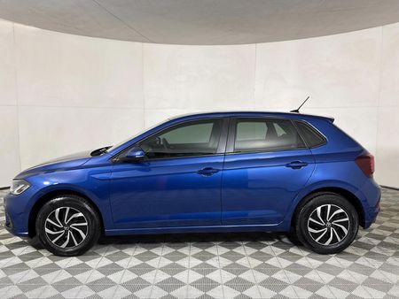 2024-Volkswagen-Polo-10-TSI_19