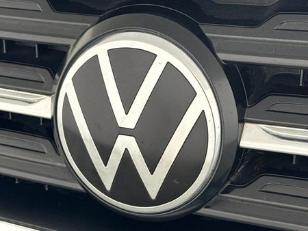 2020-Volkswagen-T-Cross-10-TSI-Comfortline_11
