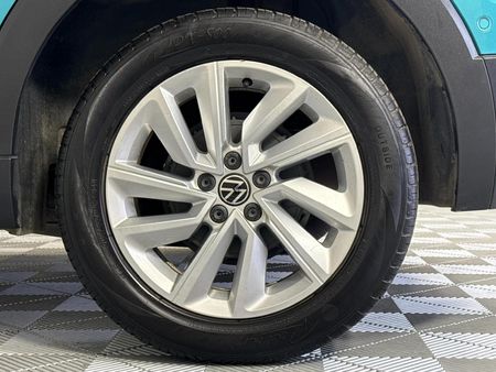 2020-Volkswagen-T-Cross-10-TSI-Comfortline_6