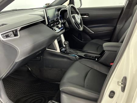 2024-Toyota-Corolla-Cross-18-XR-Hybrid_8