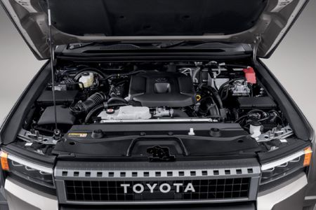 2026-Toyota-Land-Cruiser-Prado-VX-R-28GD-Auto_3