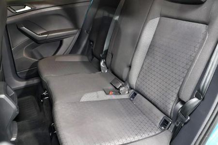 2023-Volkswagen-T-Cross-10-TSI-Comfortline_17