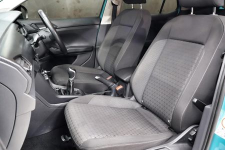 2023-Volkswagen-T-Cross-10-TSI-Comfortline_18