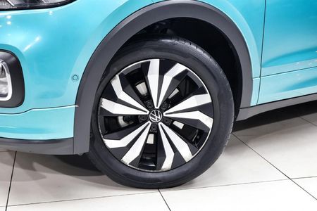 2023-Volkswagen-T-Cross-10-TSI-Comfortline_28