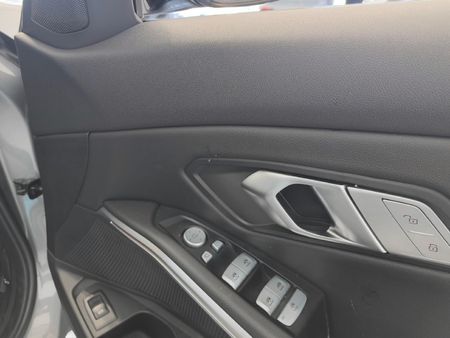 2024-BMW-3-Series-320d-Mzansi-Edition-Auto_13