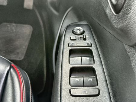 2021-Hyundai-Grand-i10-10-Fluid_15