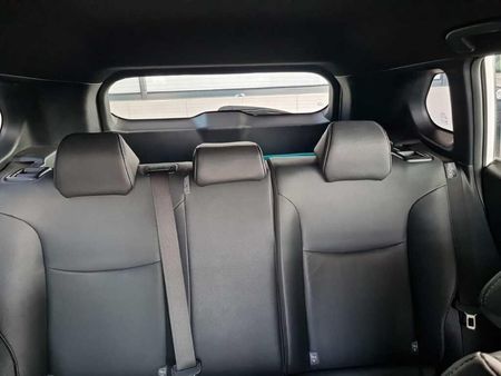 2022-Toyota-Corolla-Cross-18-XS_17
