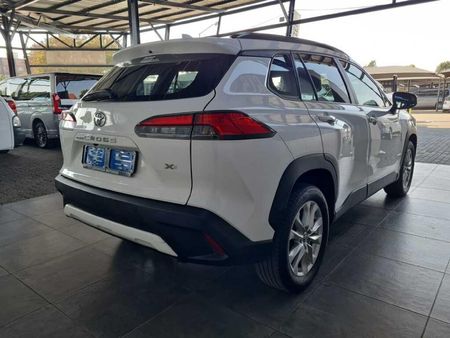 2022-Toyota-Corolla-Cross-18-XS_8
