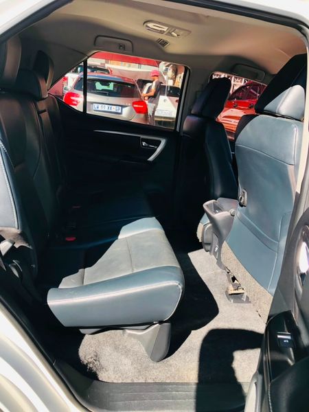 2021-Toyota-Fortuner-28-GD-6-Raised-Body-Auto_9