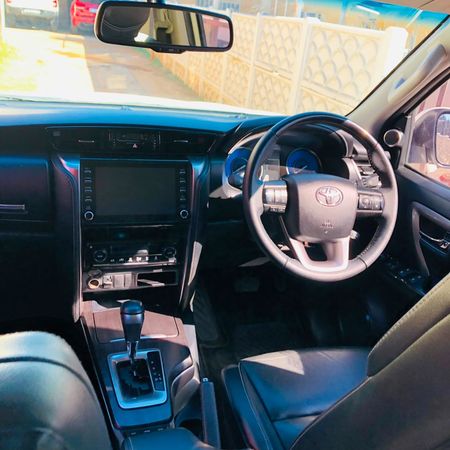 2021-Toyota-Fortuner-28-GD-6-Raised-Body-Auto_6