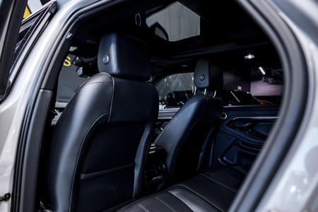 2022-Land-Rover-Range-Rover-Evoque-20D-SE-R-Dynamic-D200-147kW_16