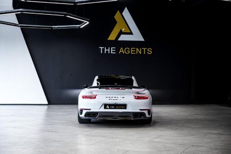 2017-Porsche-911-Turbo-S-Auto_6