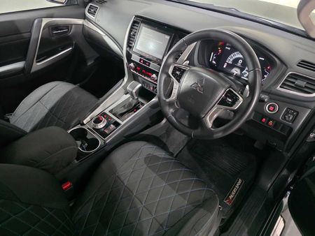 2023-Mitsubishi-Pajero-Sport-24D-4x4-Exceed-Auto_12