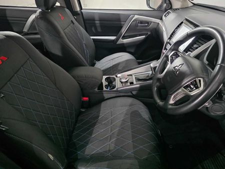 2023-Mitsubishi-Pajero-Sport-24D-4x4-Exceed-Auto_15