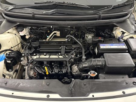 2017-Hyundai-i20-12-Motion_13