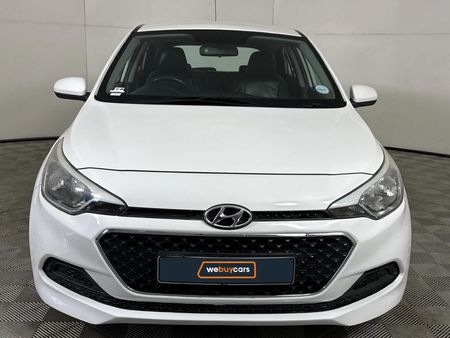 2017-Hyundai-i20-12-Motion_15