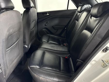 2017-Hyundai-i20-12-Motion_3