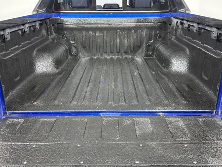 2023-Isuzu-D-Max-30-DDI-V-Cross-HR-Auto-Double-Cab_13